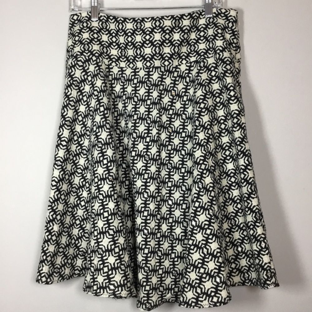 100% cotton gauzy cream skirt with black pattern silver sequins waist 33" 8/M